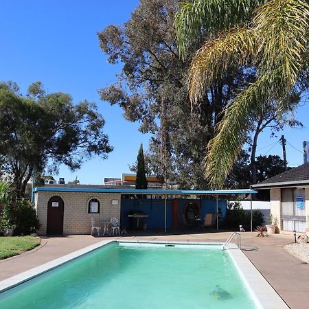 Capri Motel Balranald Εξωτερικό φωτογραφία