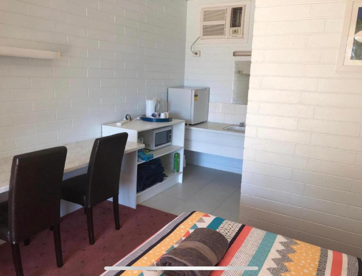 Capri Motel Balranald Εξωτερικό φωτογραφία