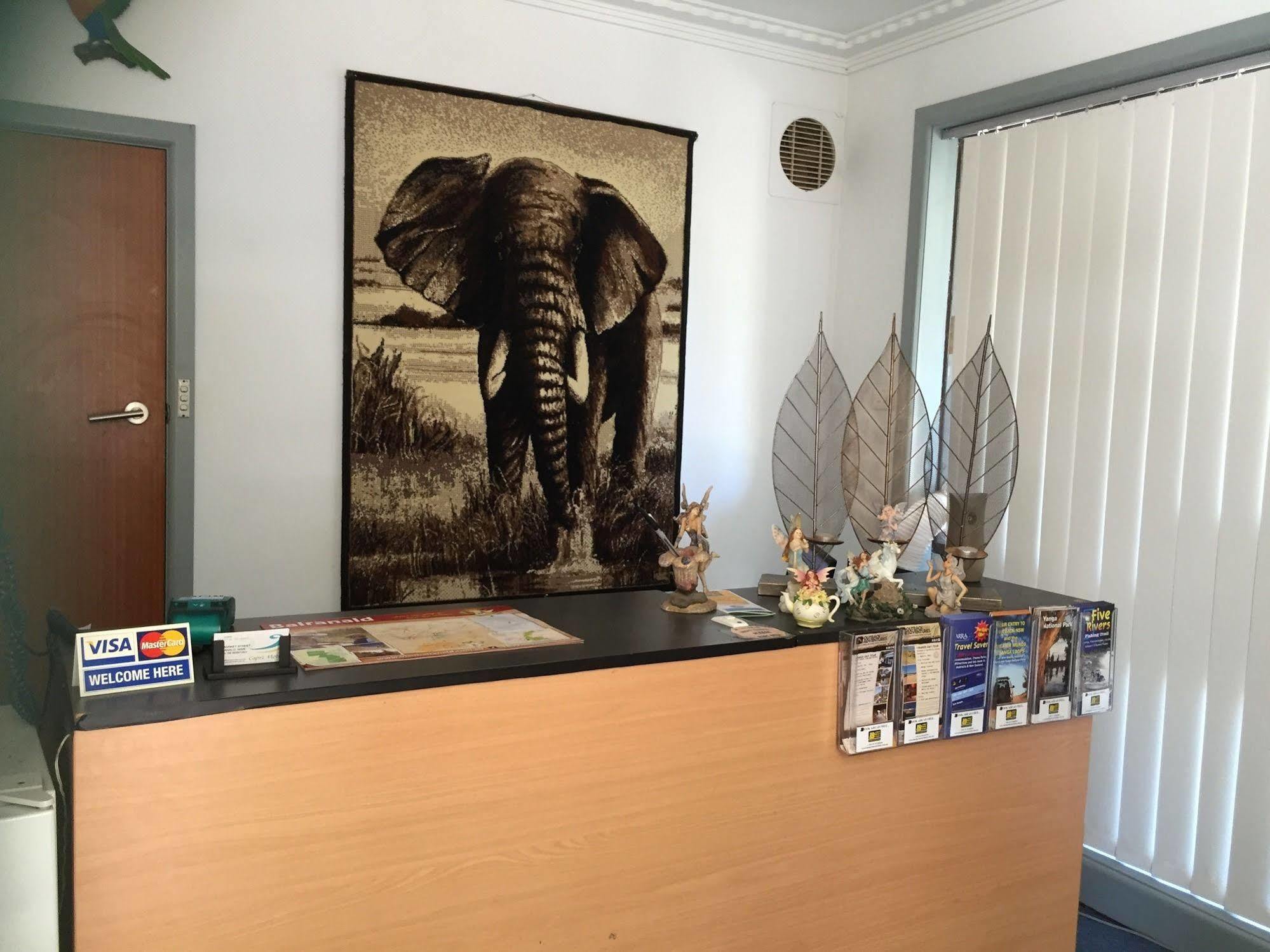 Capri Motel Balranald Εξωτερικό φωτογραφία